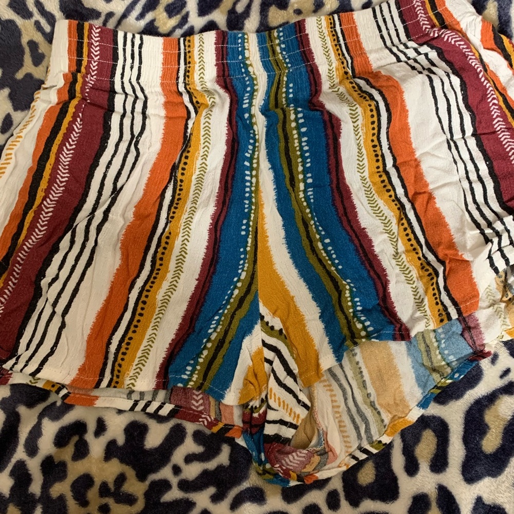 Boho shorts size M